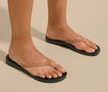 Load image into Gallery viewer, Lalahi - Women’s Leather Beach Sandals