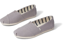 Load image into Gallery viewer, Morning Dove Heritage Canvas Women's Alpargatas