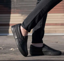 Load image into Gallery viewer, WCLIPRSRL-001 Women’s Clipper Slip Resistant Slip-On Sneaker