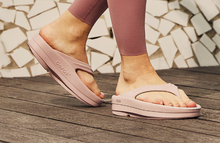 Load image into Gallery viewer, 1410 -  WOMEN'S OOMEGA OOLALA SANDAL
