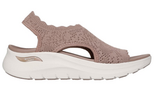 Load image into Gallery viewer, 164018 - Arch Fit 2.0 Sandal - Flawless Choice
