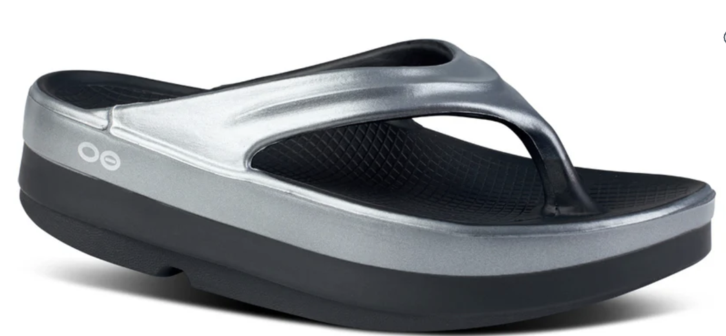 1411 - Women's OOmega OOlala Stacked Sandal - Basalt