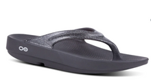 Load image into Gallery viewer, 1401 -WOMEN&#39;S OOLALA LUXE SANDAL - PLATINUM SPARKLE
